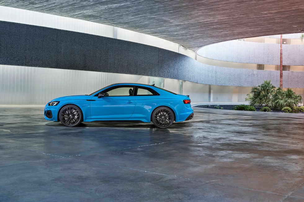 Audi RS5 Features And Specs 2023