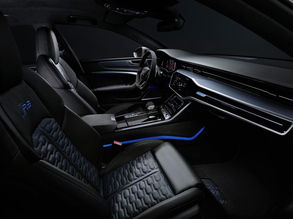 2024-audi-rs7-performance-front-seats-1669663936